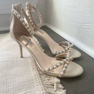Badgley Mischka Hannah Pearl Heels